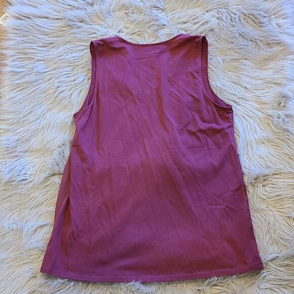 Coldwater creek womens burgendy flowy‎ tank you with embroidered floral size s - Picture 4 of 6
